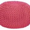 Rosa sittpuff i vävd design för utomhusbruk.