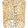 Elegant rund sidobord i guld eller silver med korallinspirerat design.