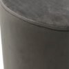 Detalj av velvet avföring med diameter 32 cm och höjd 42 cm.