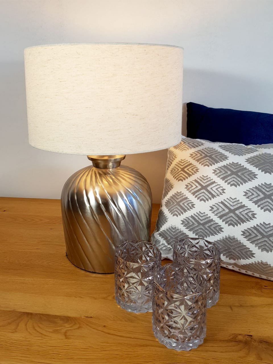 Bordslampa sänglampa Ø 30 x h 52 cm metall bas silver 3 Bordslampa sänglampa Ø 30 x h 52 cm metall bas silver - Bild 3