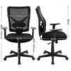 Ergonomisk kontorsstol i mesh med svängbar design och justerbara armstöd.
