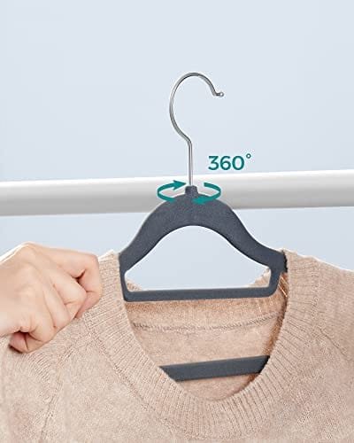 Velvet Klädhängare, Set med 20 Klädhängare, Halkfria, med Knytstång Och 360° Vridbar Krok, Platsbesparande, 0,6 Cm Tjock, 43,5 Cm Lång, För Klänningar Byxor, Ljusgrå 6 Velvet Klädhängare, Set med 20 Klädhängare, Halkfria, med Knytstång Och 360° Vridbar Krok, Platsbesparande, 0,6 Cm Tjock, 43,5 Cm Lång, För Klänningar Byxor, Ljusgrå - Bild 6