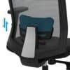 Kontorsstol med justerbart nackstöd och svankstöd för ergonomisk komfort.