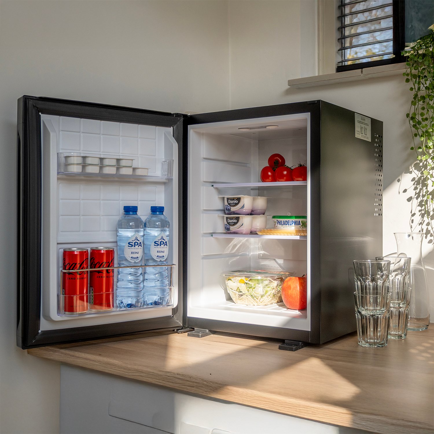 BREND Mini kylskåp fristående 35 liter – Minibar – Svart 5 BREND Mini kylskåp fristående 35 liter – Minibar – Svart - Bild 5