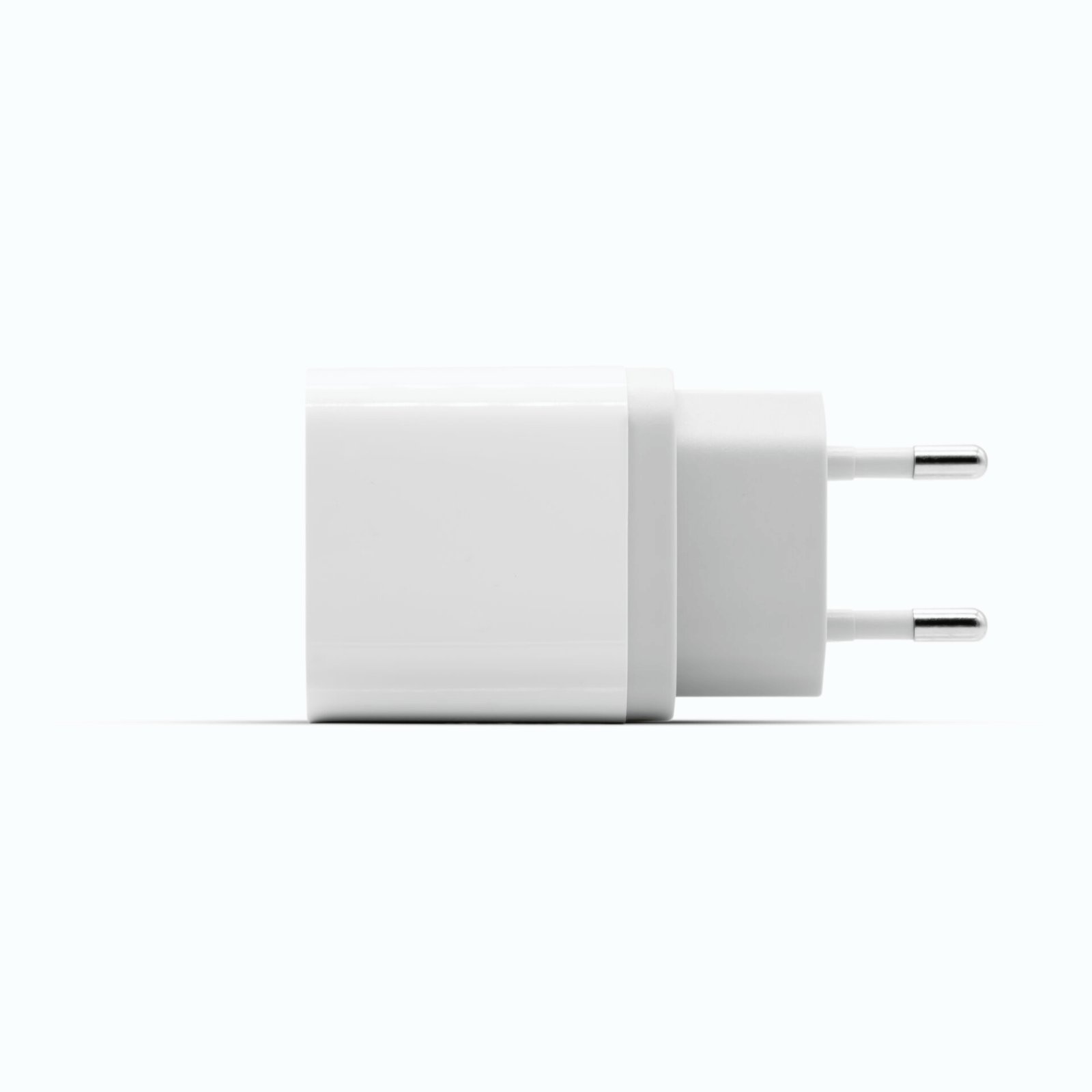 BREND Snabbladdare - Snabbladdningsadapter - USB och USB-C-anslutning 2 BREND Snabbladdare - Snabbladdningsadapter - USB och USB-C-anslutning - Bild 2
