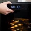 Digital kontrollpanel på kombi airfryer och ångugn.