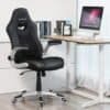 Svart ergonomisk kontorsstol med svängfunktion och foldable armar.