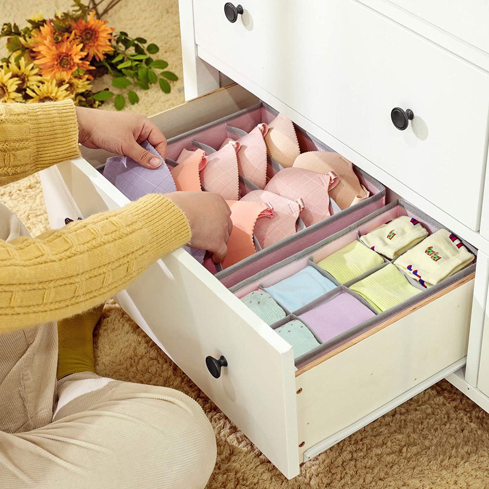 SONGMICS Set of 4 Underwear Drawer Organisers, Wardrobe Organisers for Bras, Undies, Ties, and Socks, Foldable Fabric Storage Boxes, Pink RUS04PK 3 SONGMICS Set of 4 Underwear Drawer Organisers, Wardrobe Organisers for Bras, Undies, Ties, and Socks, Foldable Fabric Storage Boxes, Pink RUS04PK - Bild 3
