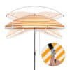 Bärbar strandparasoll i orange och vit med solskydd UPF 50+.