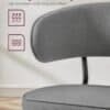 Bekväm stol med andningsaktivt tyg och ergonomisk design.
