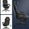 Svart ergonomisk kontorsstol med justerbart fotstöd och ryggstöd.