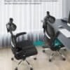 Ergonomisk kontorsstol med justerbara armstöd och högt ryggstöd.